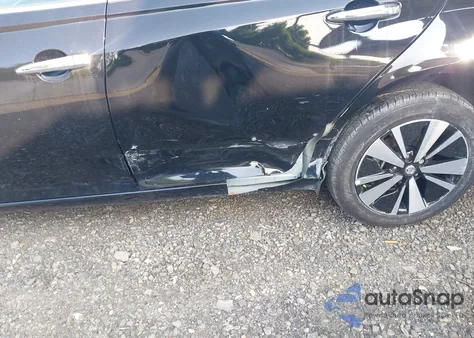 2022 Nissan Altima Sv Intelligent Awd z USA, uszkodzony, nr VIN 1N4BL4DW2NN420378